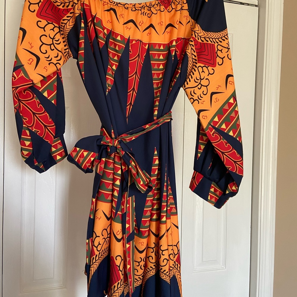 NWOT Haoohu Vibrant Patterned Off-Shoulder Dress Medium - Picture 5 of 8